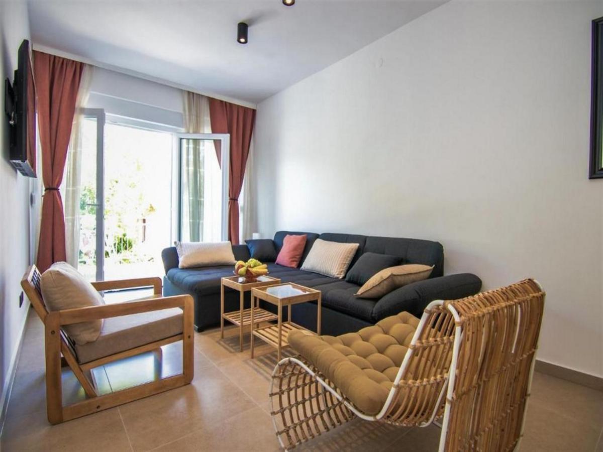 Apartmani Melita Malinska Exterior photo